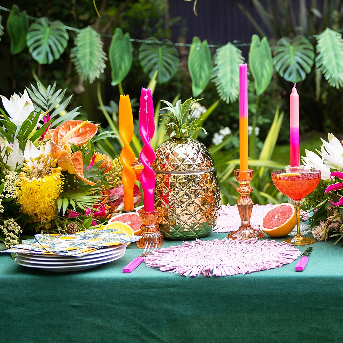 Cubitera de piña dorada con tapa