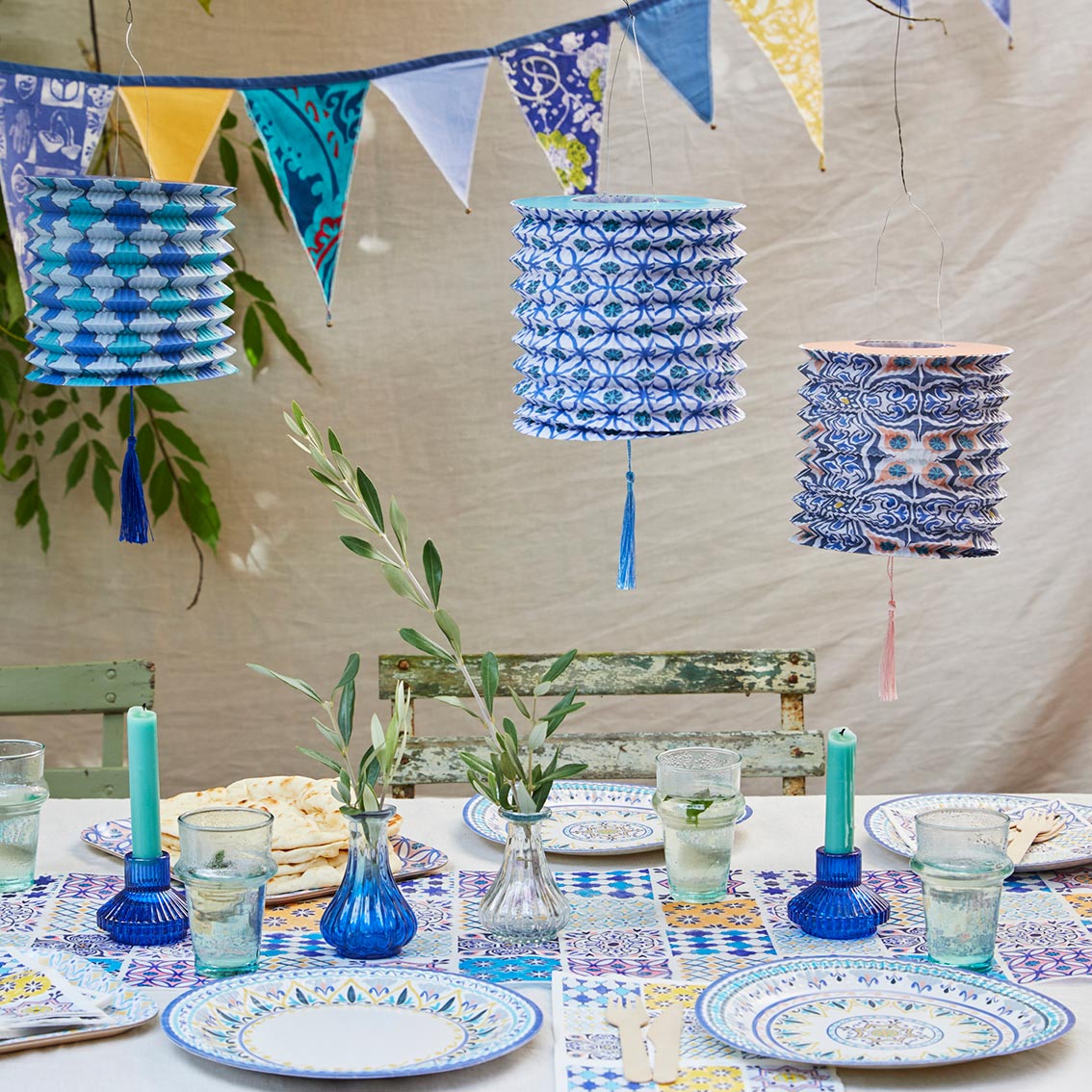 Platos de papel Souk Blue - Paquete de 12