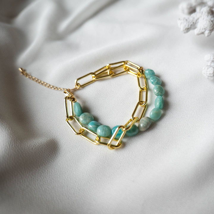 Pulsera de latón bañada en oro de 18 quilates con amazonita baño de oro de 18 quilates
