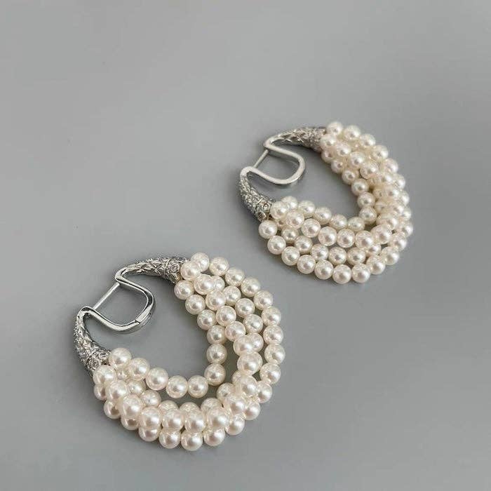 Pendientes de cadena de perlas de varias capas