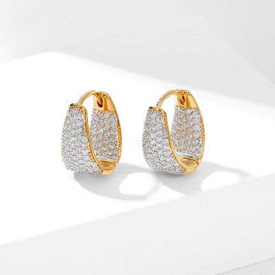 Pendientes de aro brillantes de lujo