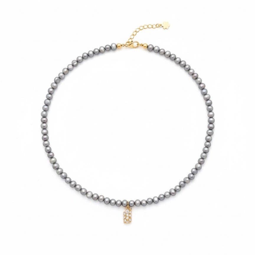 Pellune collar de perlas con colgante de latón chapado en oro