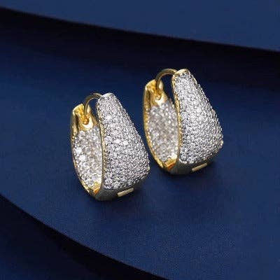 Pendientes de aro brillantes de lujo