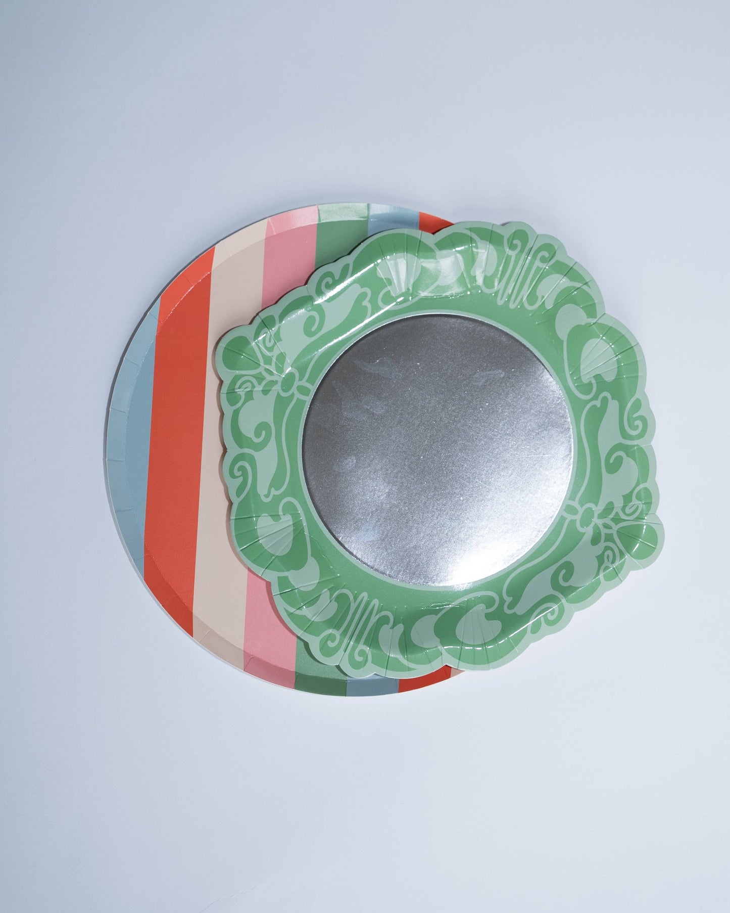 Platos de postre para fiesta de princesas Espejito, espejito  (x 12)