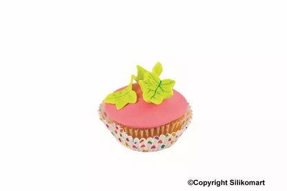 Set de cortador y molde de silicona Silikomart para flores comestibles MINI IVY