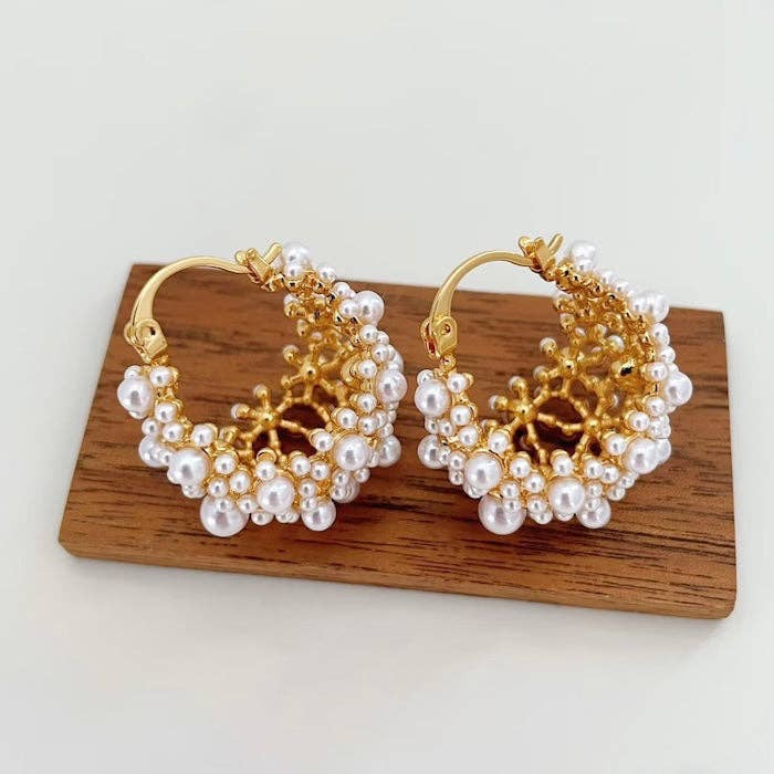 Pendientes de aro con cesta romántica de perlas - Oro y plata