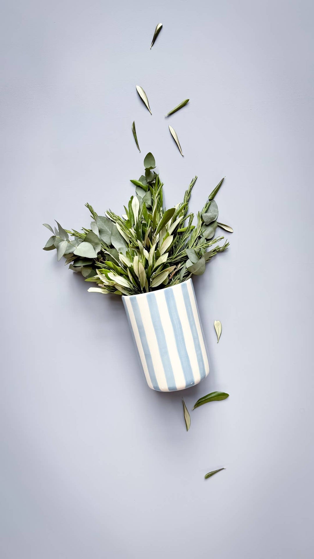 Jarrón cilíndrico Stripes en azul mañana