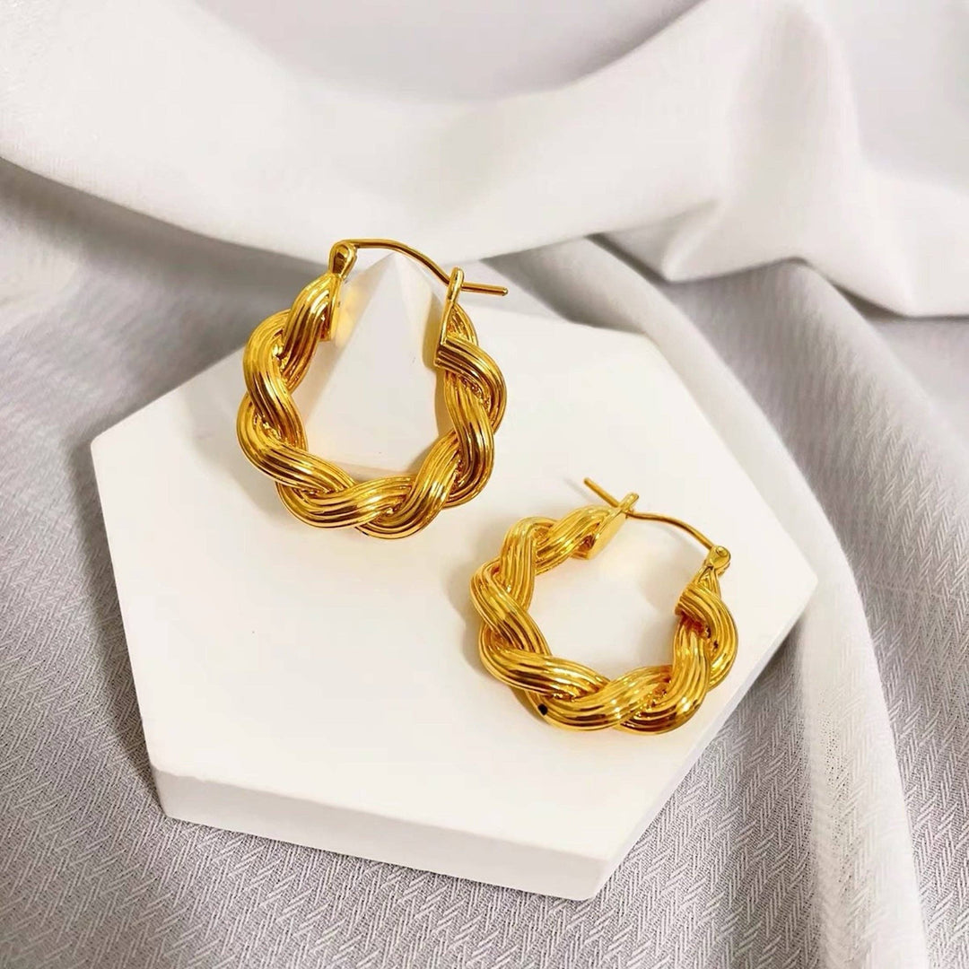 Pendientes de aro trenzados de estilo vintage chapado en oro