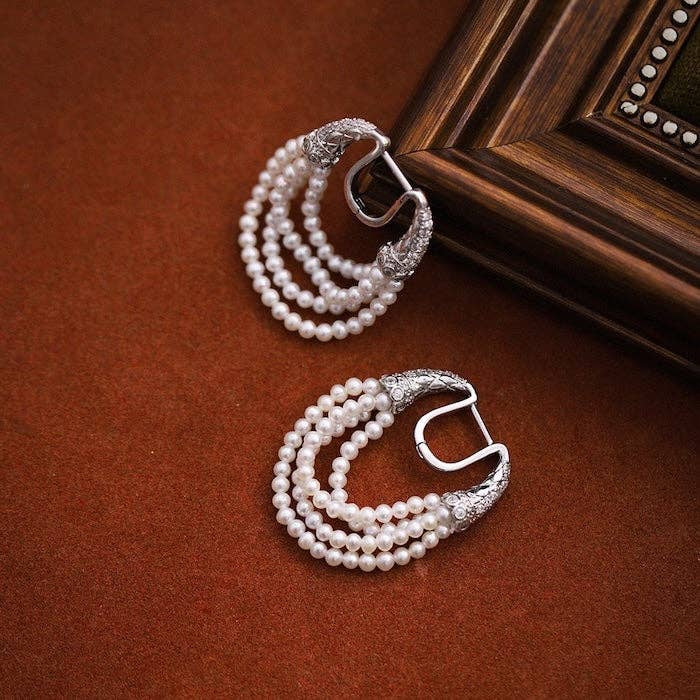 Pendientes de cadena de perlas de varias capas