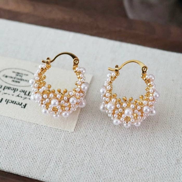 Pendientes de aro con cesta romántica de perlas - Oro y plata