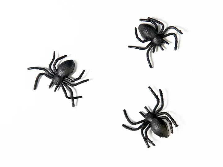 Arañas de plástico, negras