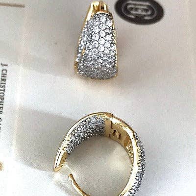 Pendientes de aro brillantes de lujo