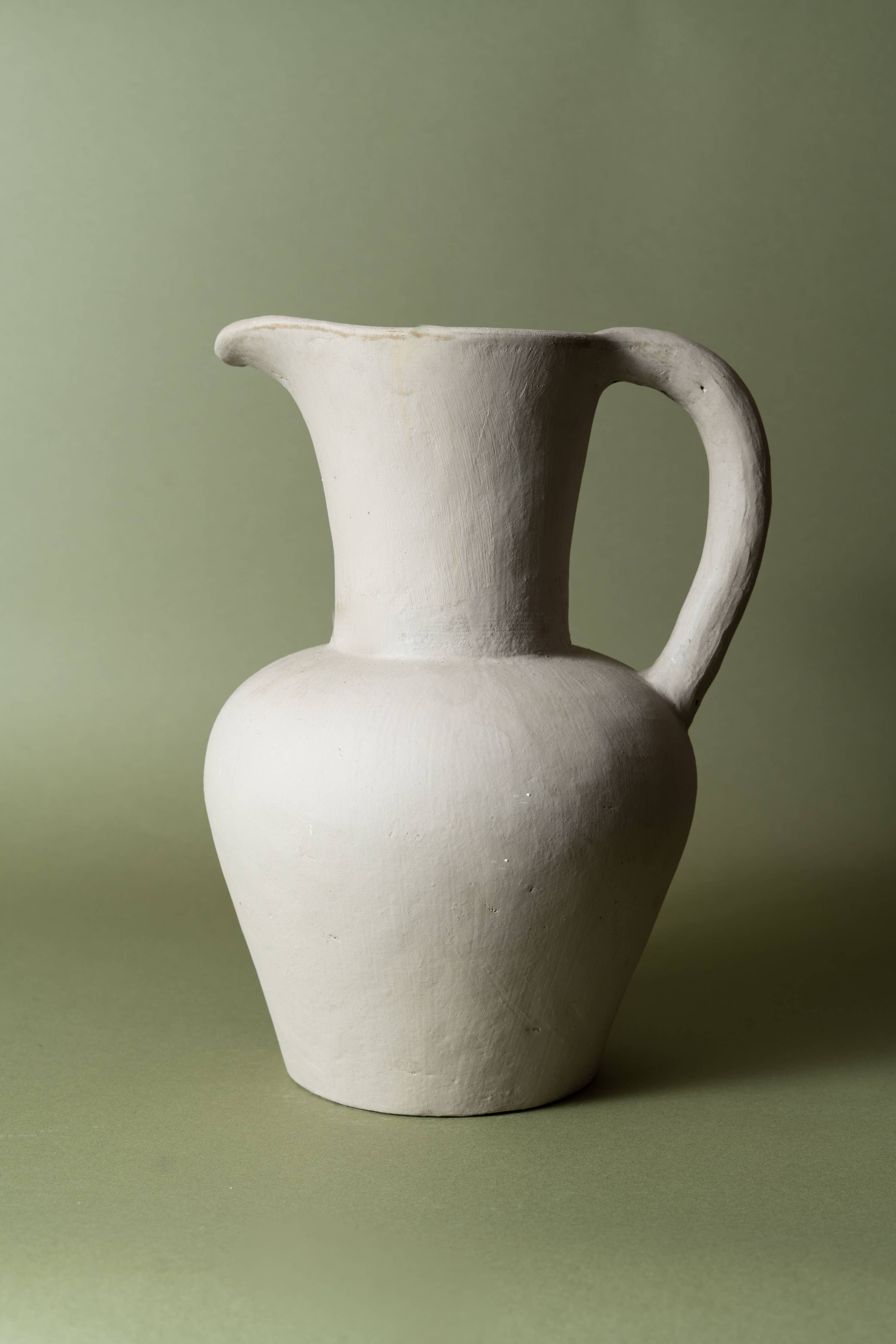 Jarrón de terracota, señorita Sisi