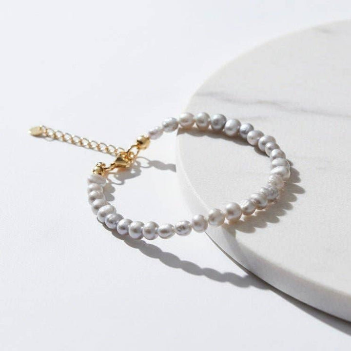 Pulsera Ondine con perlas de río grises, elegante