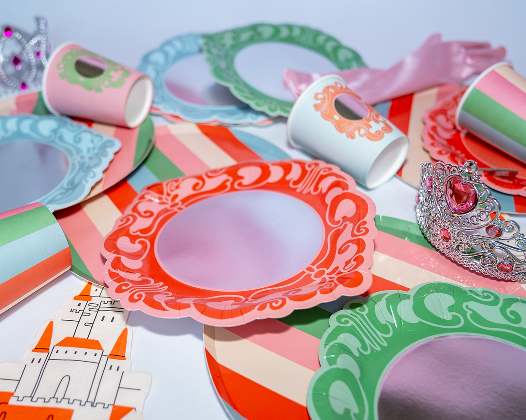 Platos de postre para fiesta de princesas Espejito, espejito  (x 12)