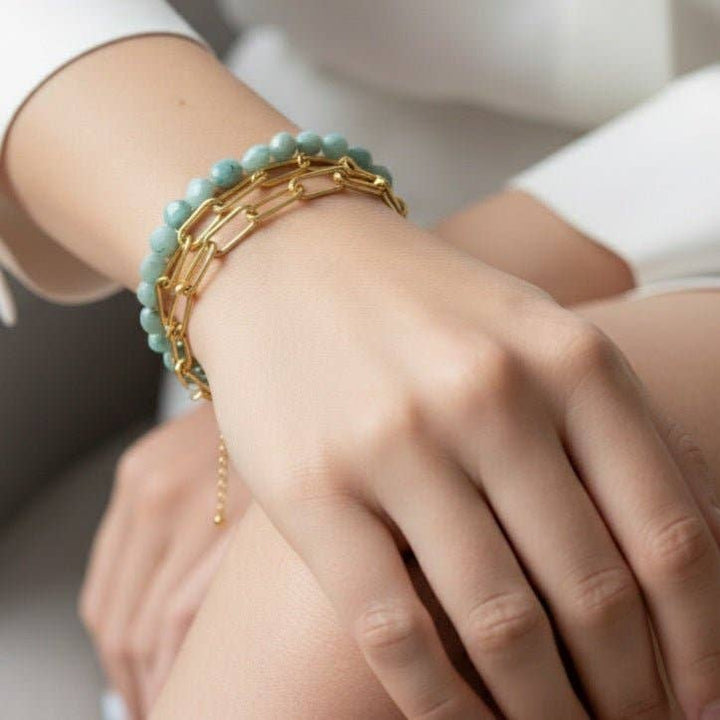 Pulsera de latón bañada en oro de 18 quilates con amazonita baño de oro de 18 quilates