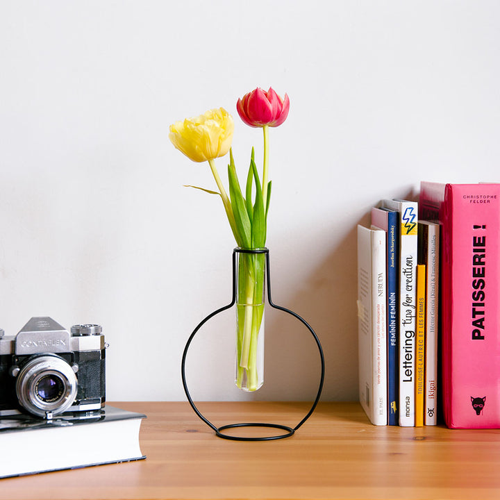 Florero Round Silhouette negro 15 cm